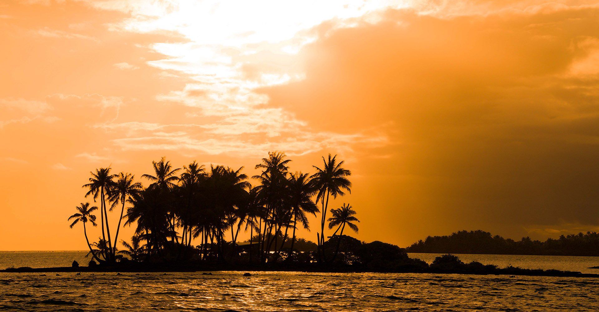 Wild Polynesian Escape: Tahiti to Bora Bora sun